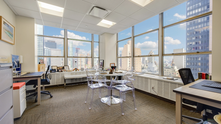 Team Startup Office Space NYC | Corporate Suites